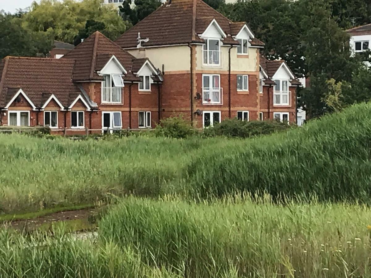 Weston Shore Southampton Exterior foto